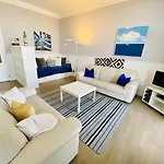 Berringer, Backbord, Direkt An Der Promenade Apartment Rostock